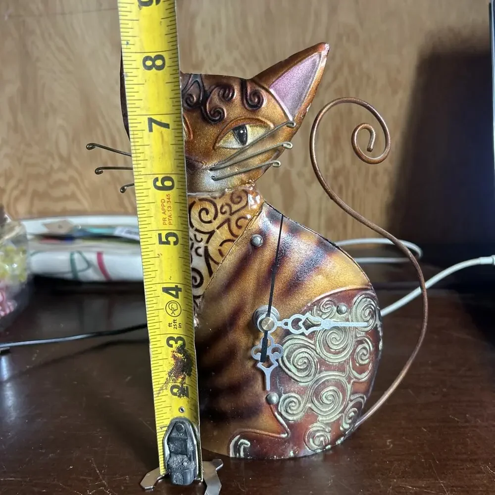 Beautiful Tin Cat Clock Works! Battery Operated Brown Gold